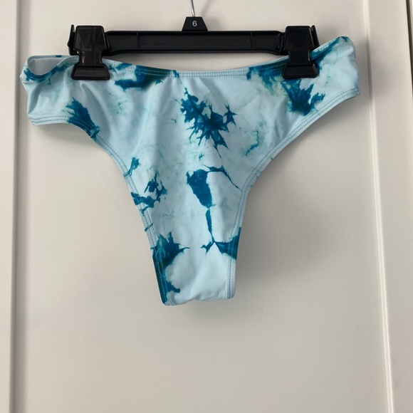 Swimwear Haute ‘Rae set’ - Picture 6 of 6